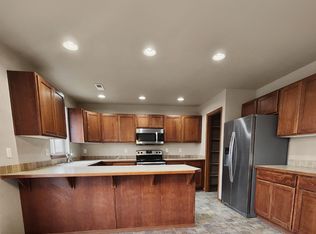 199 Goldmyer Dr, Chehalis, WA