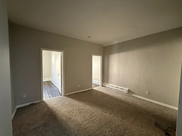 2295-2307 Ashland Ave #1 — Photo 4