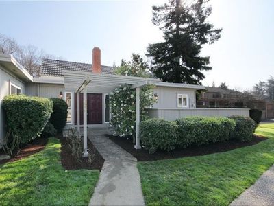 626 Commons Dr, Sacramento, CA, 95825