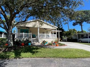 6312 Dogwood Ln, Lake Worth, FL 33462