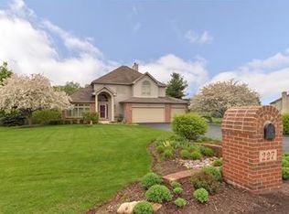 227 Country Ln, Yorkville, IL 60560