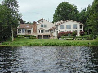 95 Buttrick Rd, Hampstead, NH 03841