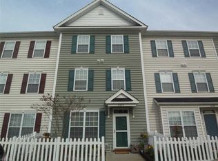 2010 Gentry St, Suffolk, VA 23435