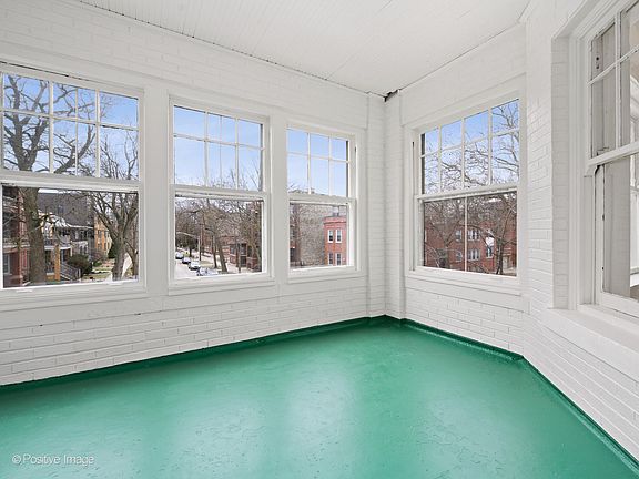 5th image of 1228 W Elmdale Ave APT 2