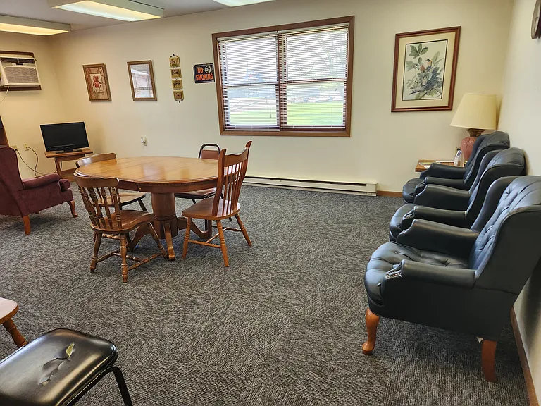Pheasant Run Apartments — Photo 5