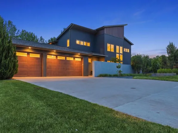 2229 Wall St, Eagan, MN 55122