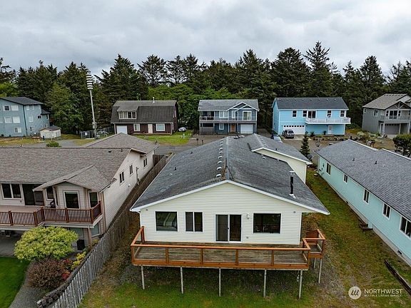 3rd image of 33015 J Place