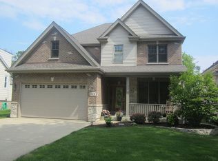 269 E 3rd St, Elmhurst, IL 60126