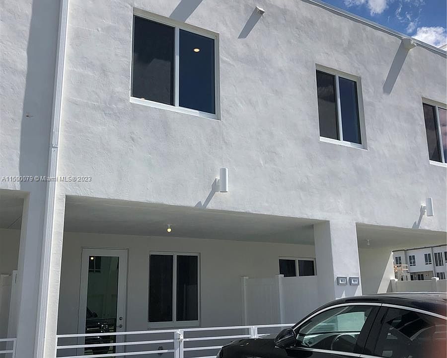1st image of 10290 NW 64th Ter #102