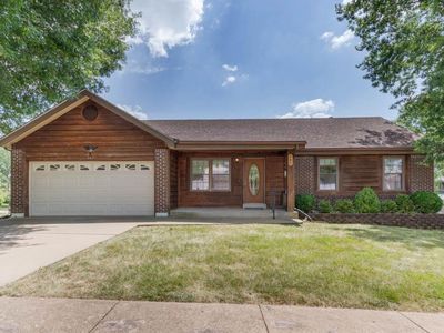 585 Summit View Ct, Fenton, MO, 63026