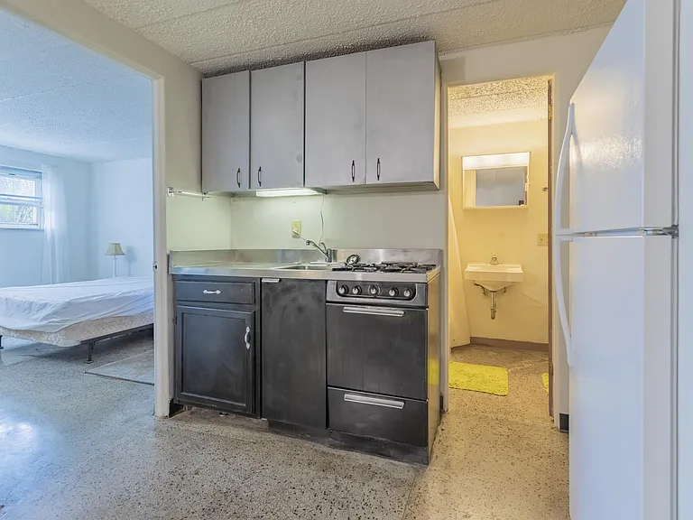 2441 Holmes St #5 — Photo 26