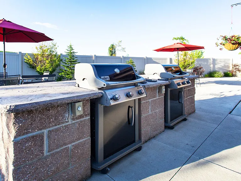 Please BBQ at our relaxing resident patio