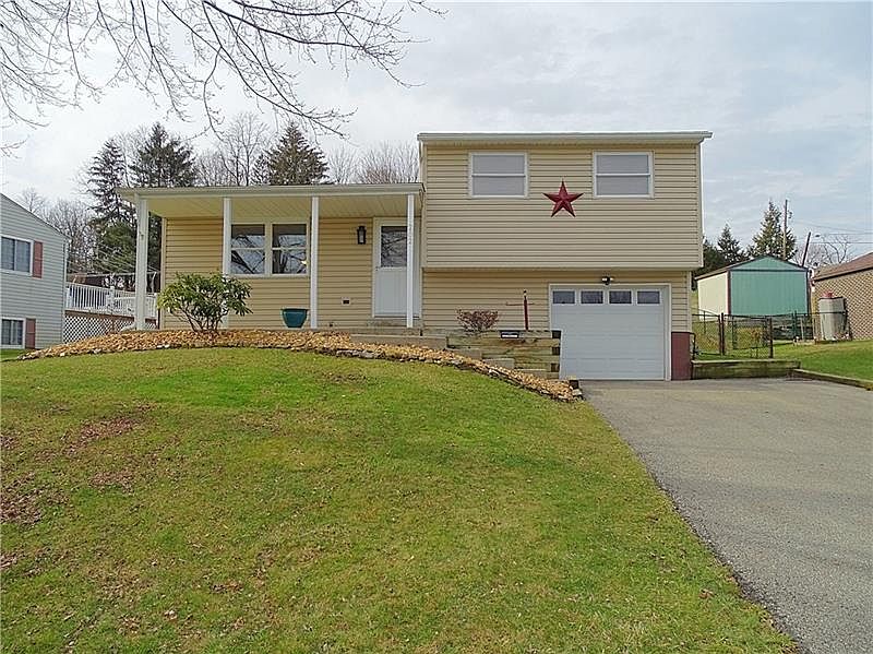 1st image of 202 Wren Dr