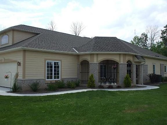 3rd image of W163N5495 Westwind Dr
