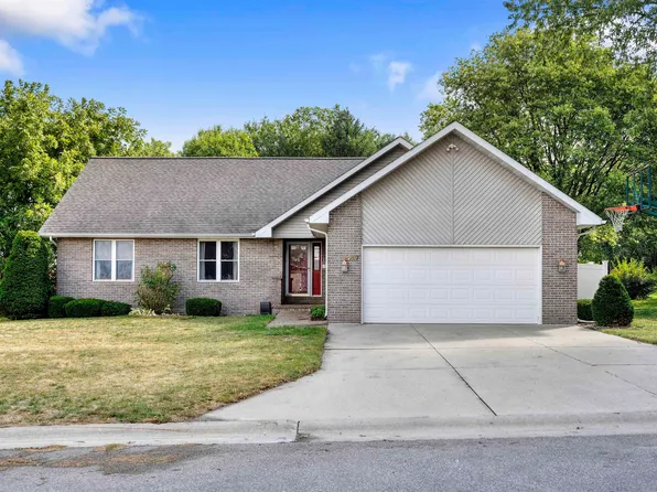 207 Beverly Blvd, Hudson, IA 50643