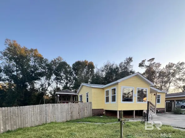 17 Buena Vista Dr, Lillian, AL 36549