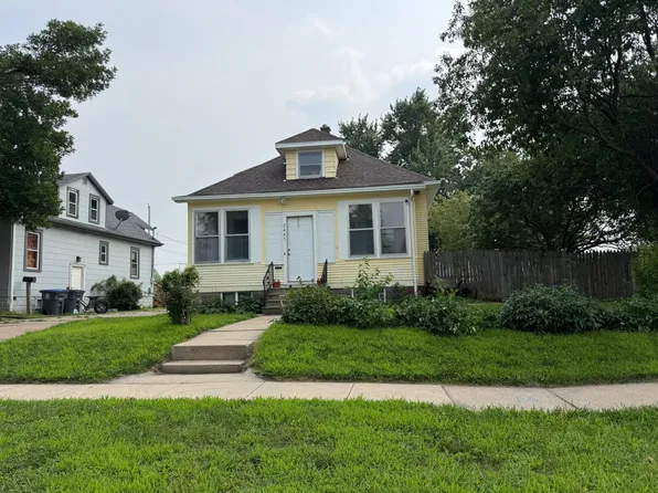 2445 8th Ave, Council Bluffs, IA 51501