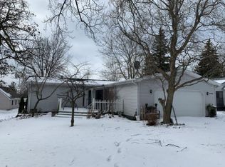 6757 West St, Caseville, MI 48725