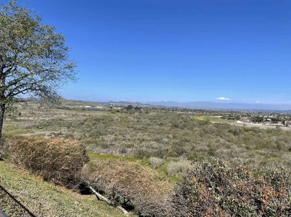 854 Rivertree Dr, Oceanside, CA 92058