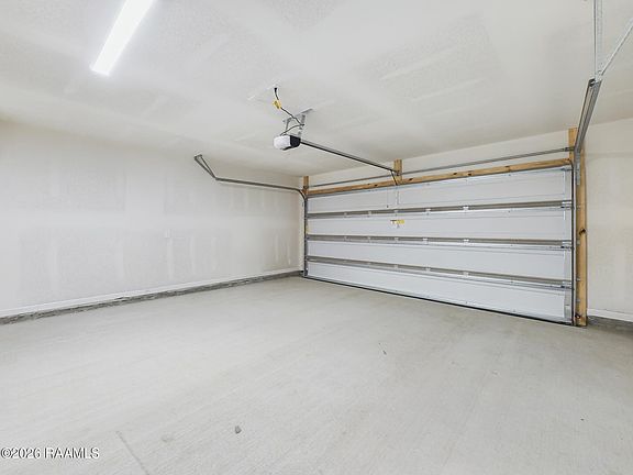 2nd image of 1502 Ashland Rdg