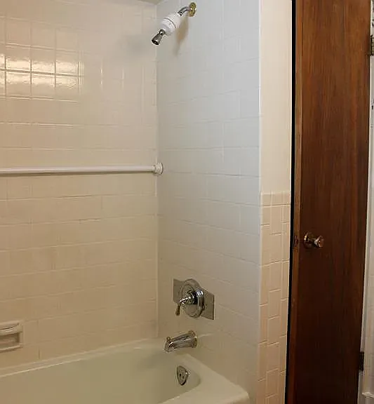 1627 Chislett St #1 — Photo 5