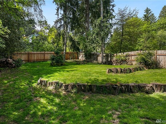 4th image of 17861 28th Ave NE