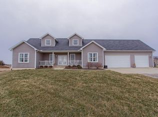 5548 Hayesville Rd, Circleville, OH 43113