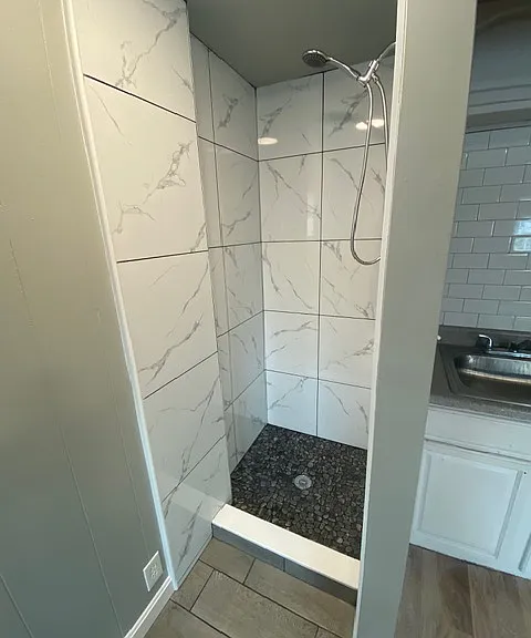 8 Hedley Ave #8 — Photo 6