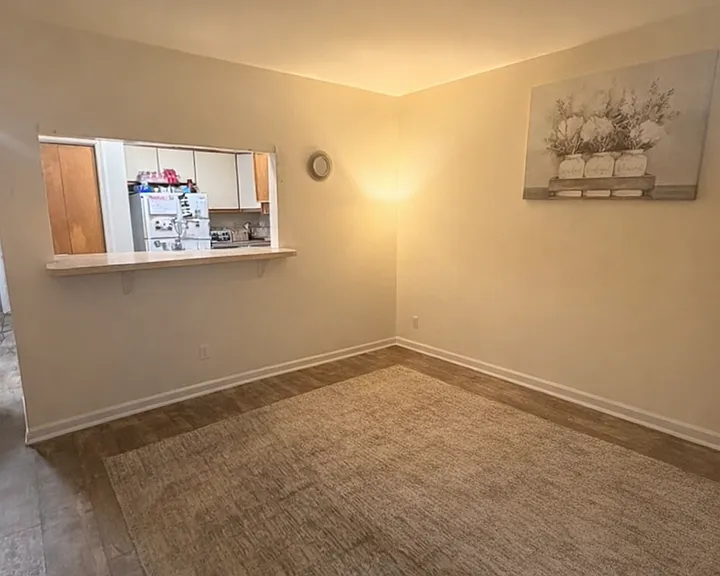 31 Railroad St #5 — Photo 2