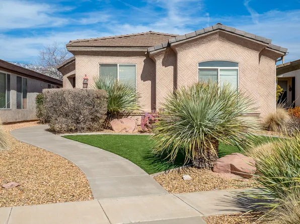 3731 E Crimson Fairway Dr, Washington, UT 84780