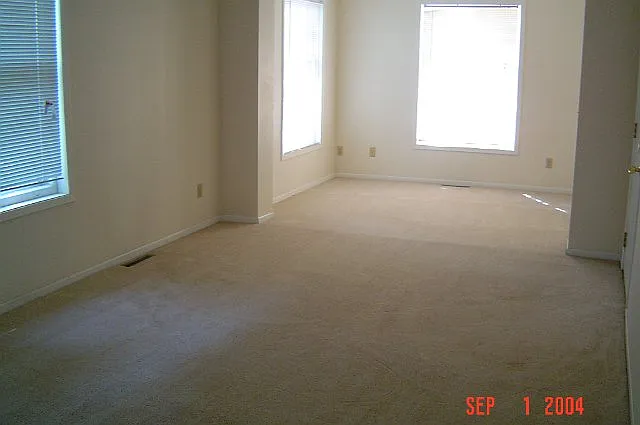 2218 Regent St — Photo 8