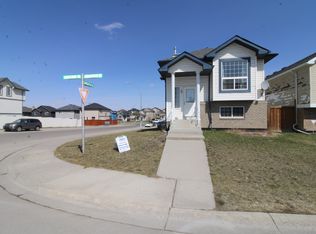 3 Saddlefield Rd NE, Calgary, AB T3J5E5