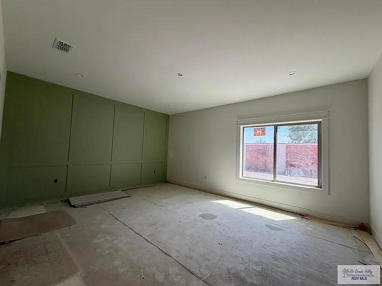 2200 Laredo Rd #12 — Photo 33