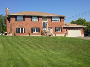 215 Neill Dr, Watertown, CT 06795