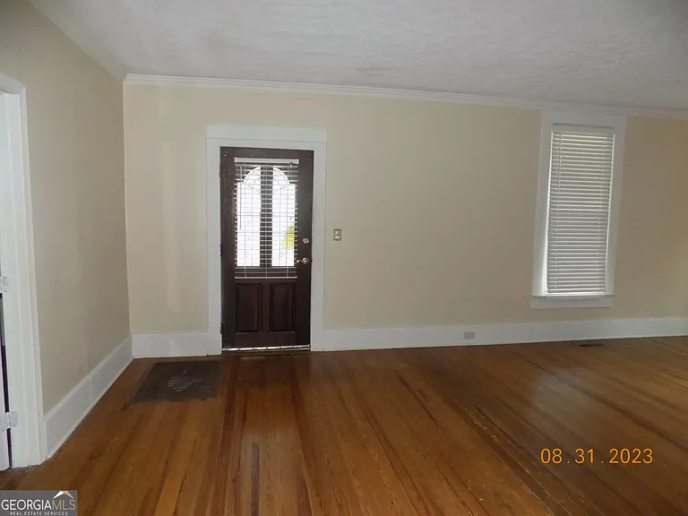 304 Boulevard — Photo 9