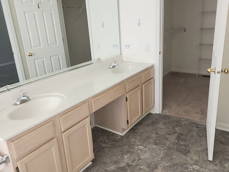 1131 Chesapeake Blvd — Photo 18