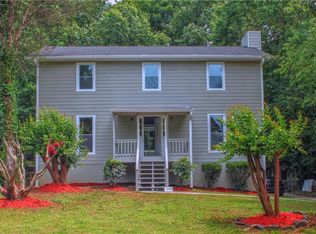 3858 Trenton Dr, Snellville, GA 30039