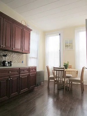 Rented by Brickwood Realty | media 8