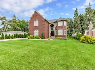 34655 Koch Ave, Sterling Heights, MI 48310