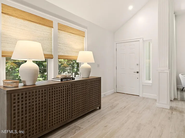 120 Alsace Ct — Photo 6