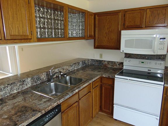 3rd image of 8540 Kissemee Dr