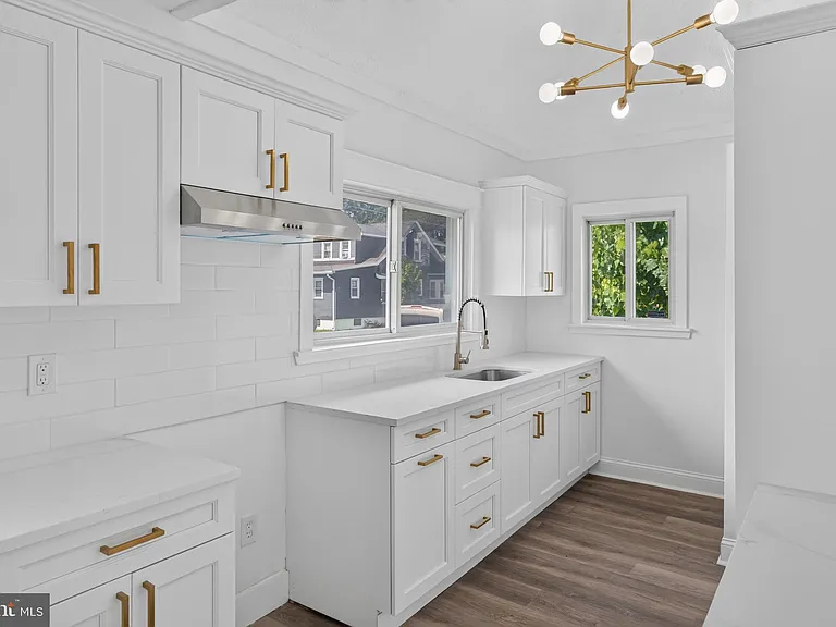 319 Laurel Ave — Photo 17