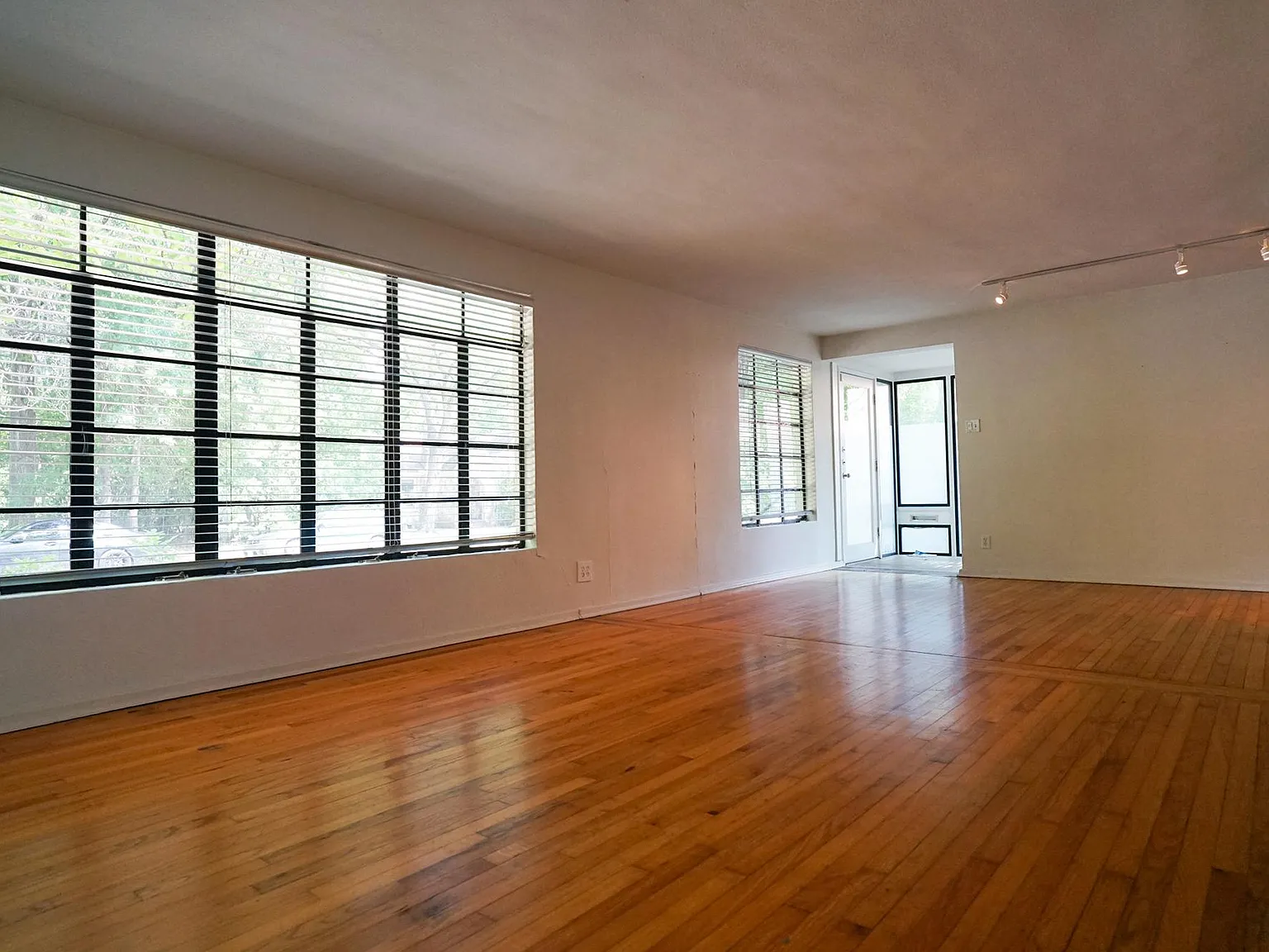 4304 Ramsey Ave — Photo 4