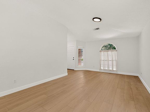 5th image of 7008 Westford Pl NW