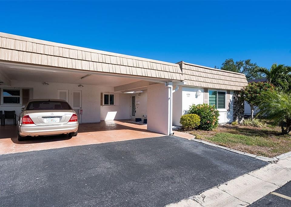 1st image of 2305 RIVERBLUFF PARKWAY #V256