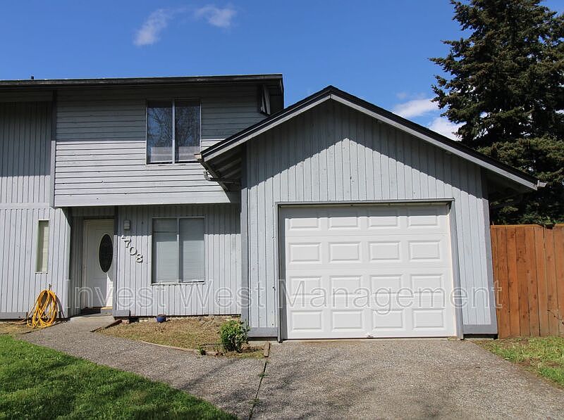 1st image of 1708 SE 144th Ct