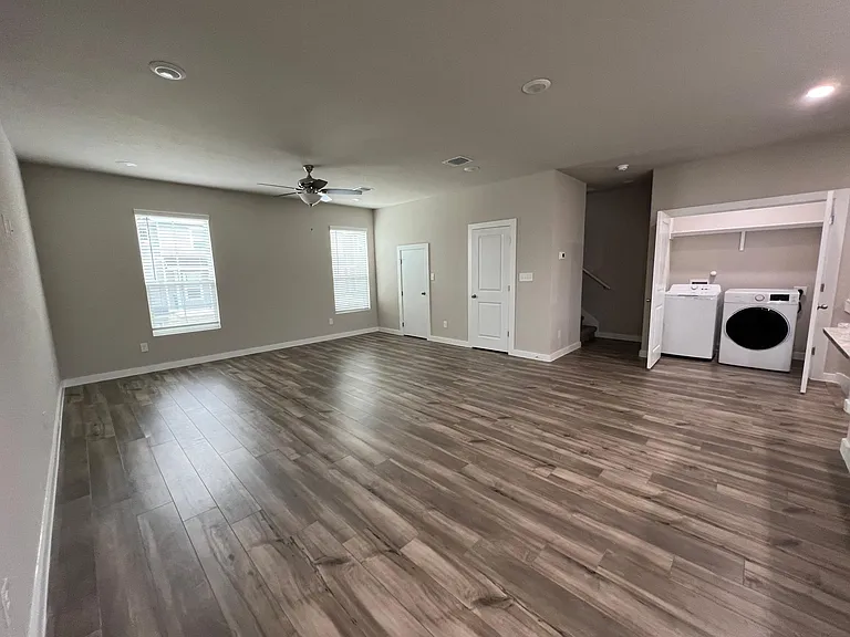 21527 Sir Walter Ln — Photo 9