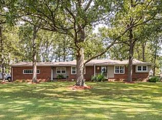 639 E Fremont Rd, Lebanon, MO 65536