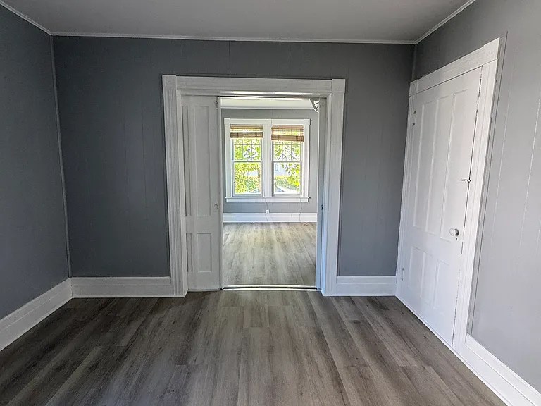 11 Betts Pl — Photo 8