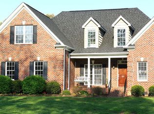 211 Lakewalk Dr, Reidsville, NC 27320